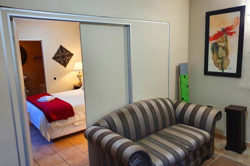 7th Street Guesthouse - bed and breakfast accommodation Melville, Johannesburg