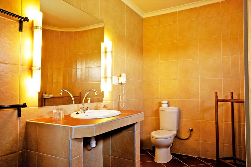 Bathroom Atlantic Flat - Sandcastle self catering Swakopmund, Namibia