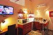Hartmann Suites Apartment 4 kitchenette
