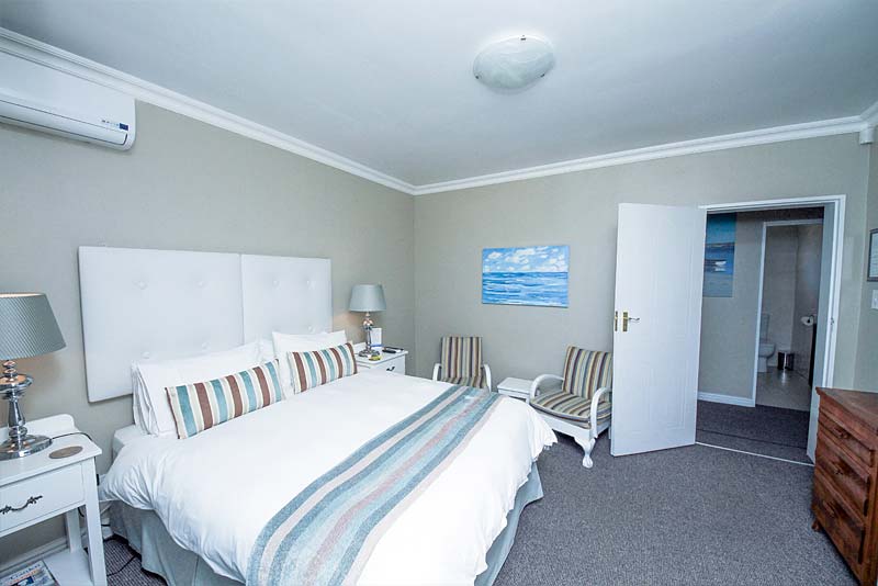 Bay View - room-only accommodation Somerset West, Cape Town