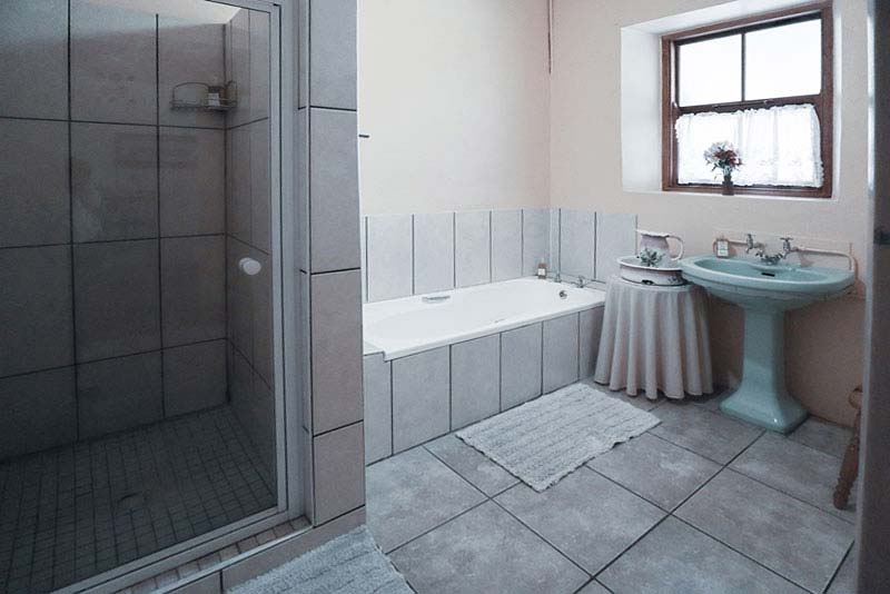 Homestead - bathroom no4