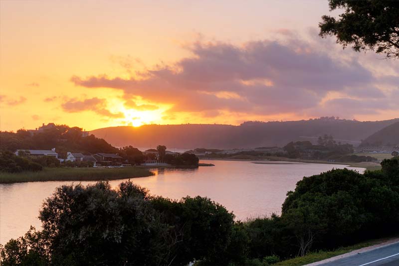 Lagoon View - Wilderness Manor bed and breakfast Wilderness