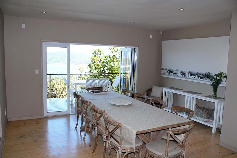 Dinning area - open plan with kitchen