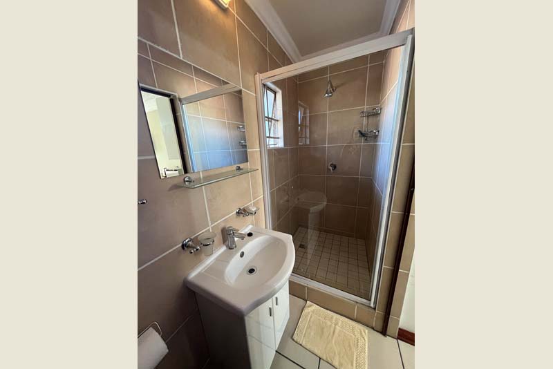 Room 2a bathroom