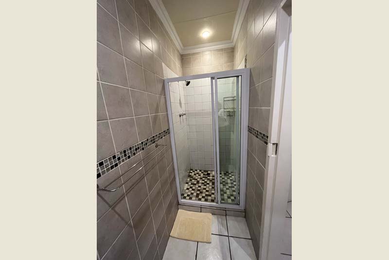 Room 3b bathroom