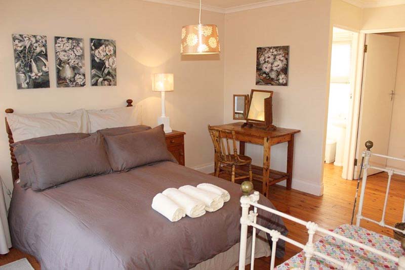 Bitou Valley House main bedroom en-suite
