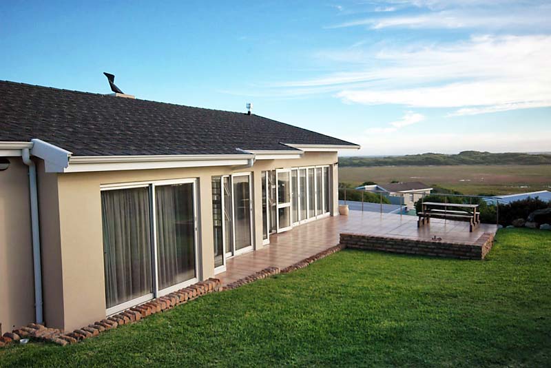 Chalet 10 - Meerensee - self catering in Fisherhaven near Hermanus