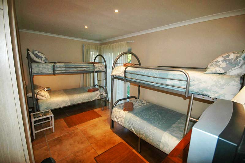 Chalet 10 - Meerensee - self catering in Fisherhaven near Hermanus