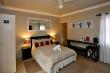 Family en-suit Bedroom