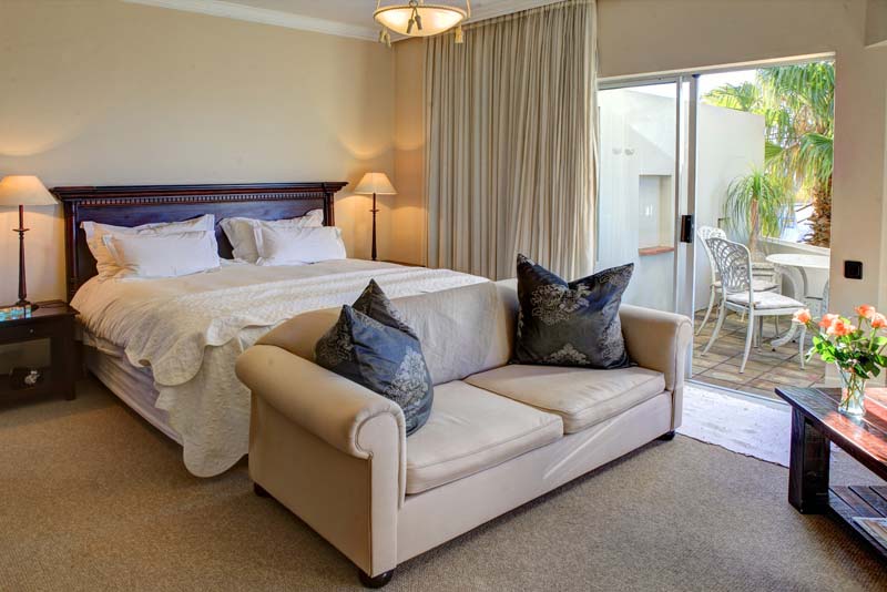 Ocean Watch Guest House - bed and breakfast in Plettenberg Bay