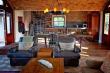 The Stables - Lounge, dining and kitchen