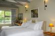 Burrough Place - bed and breakfast in George