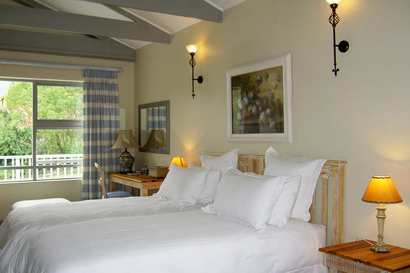 Burrough Place - bed and breakfast in George