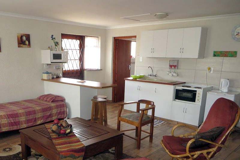 La Cotte Inn - self catering in Oak Glen, Bellville, Cape Town
