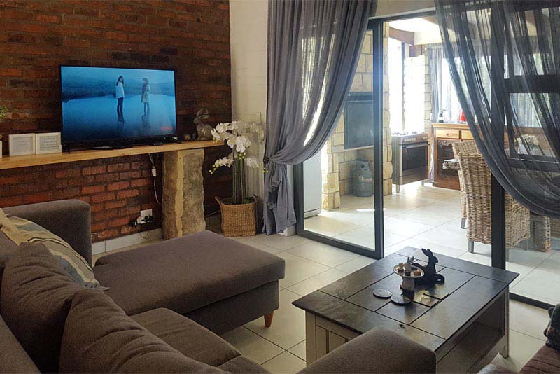 Rochester - Self Catering in Clarens Golf Estate