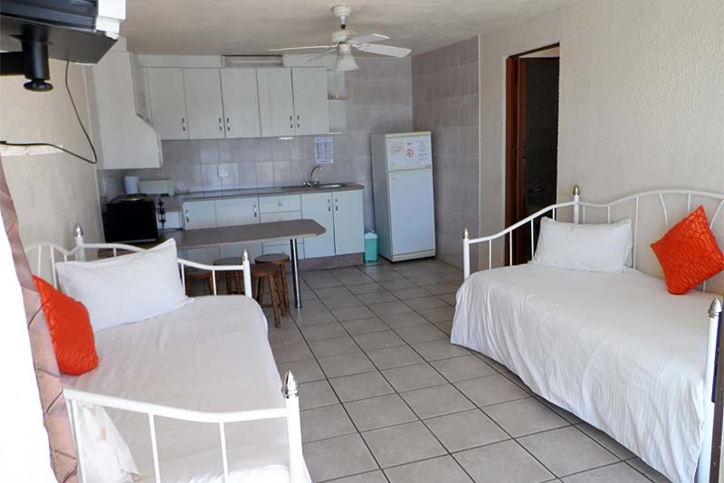 HEAVEN SUNRISE LOUNGE KITCHEN LOUNGE AREA