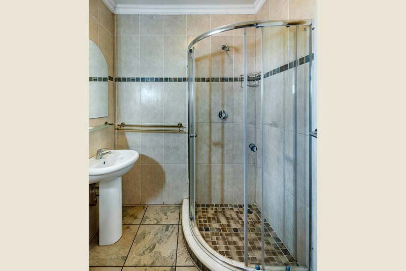 Room 22 bathroom