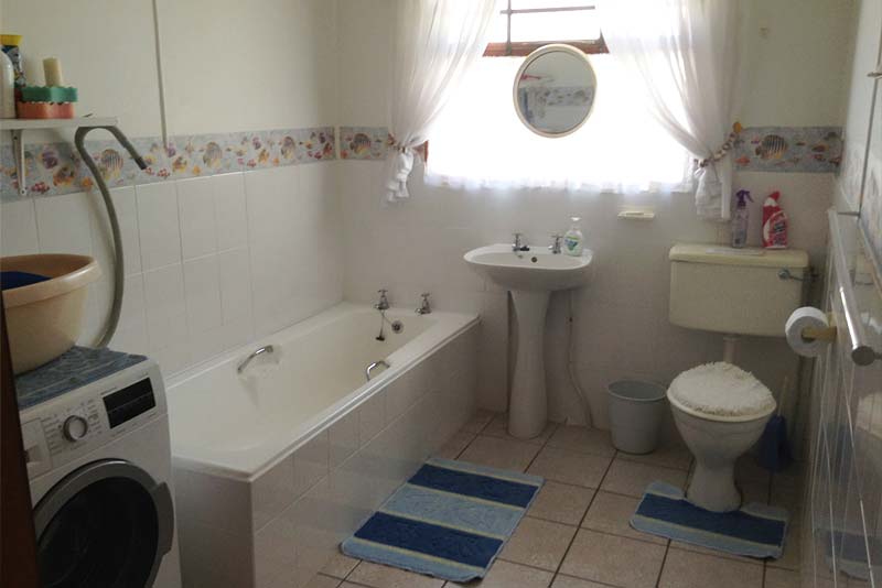 Aliwal Suidstraat - self catering holiday home in Hartenbos