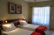 Twin Room - Obelix Guesthouse - bed and breakfast Luderitz, Namibia