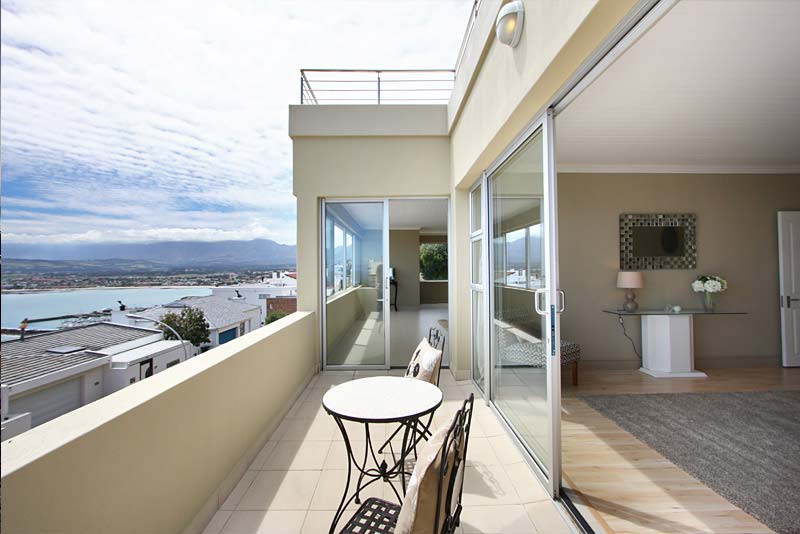 Bayview self catering accommodation in Gordons Bay, Cape Town.