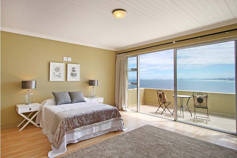 Bayview self catering accommodation in Gordons Bay, Cape Town.