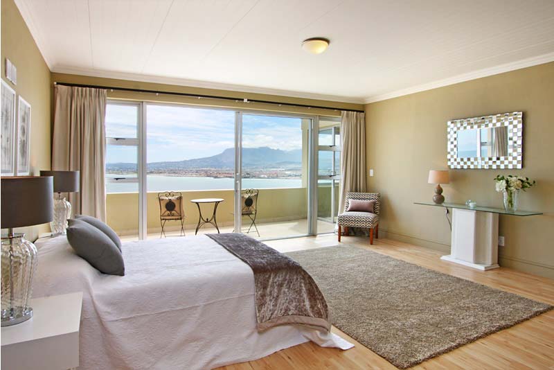 Bayview self catering accommodation in Gordons Bay, Cape Town.