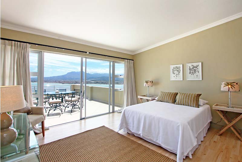 Bayview self catering accommodation in Gordons Bay, Cape Town.