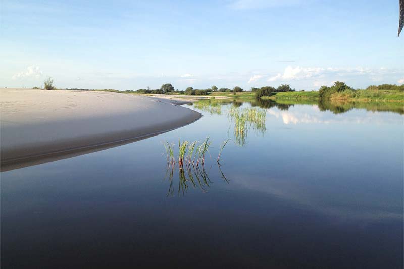 Caprivi Houseboat Safaris Lodge - dinner, bed and breakfast near Katima Mulilo