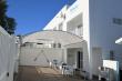 3 bedr FLAT entrance and braai area