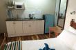 YOLANDIE kitchen area