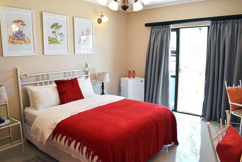 Blue Diamond Lodge - bed and breakfast in in Springbok