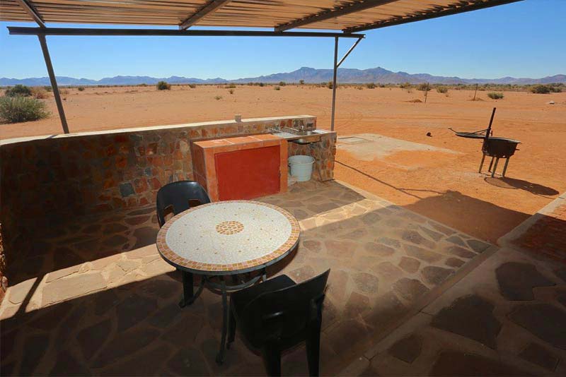 Outside patio & Braai area - Betta Camp Self-Catering -  Helmeringhausen district