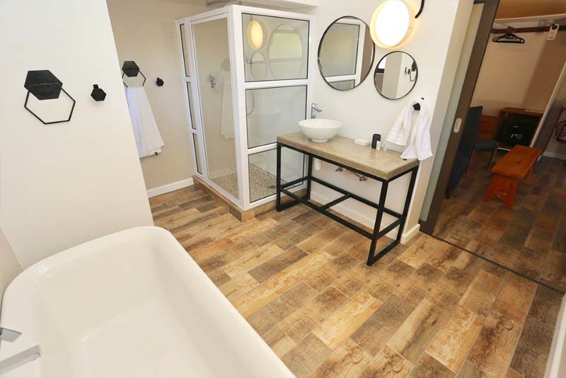 Bath room 
