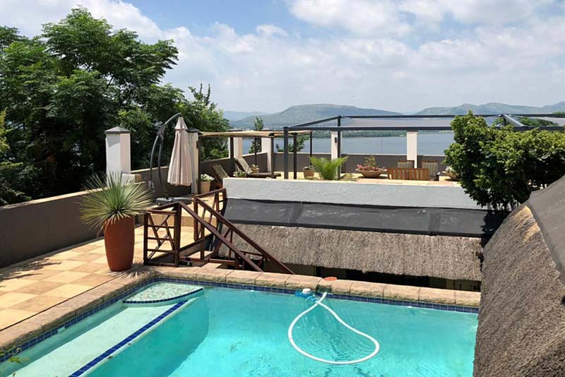 Galagos Lodge -  bed and breakfast in Kosmos, Hartbeespoort Dam