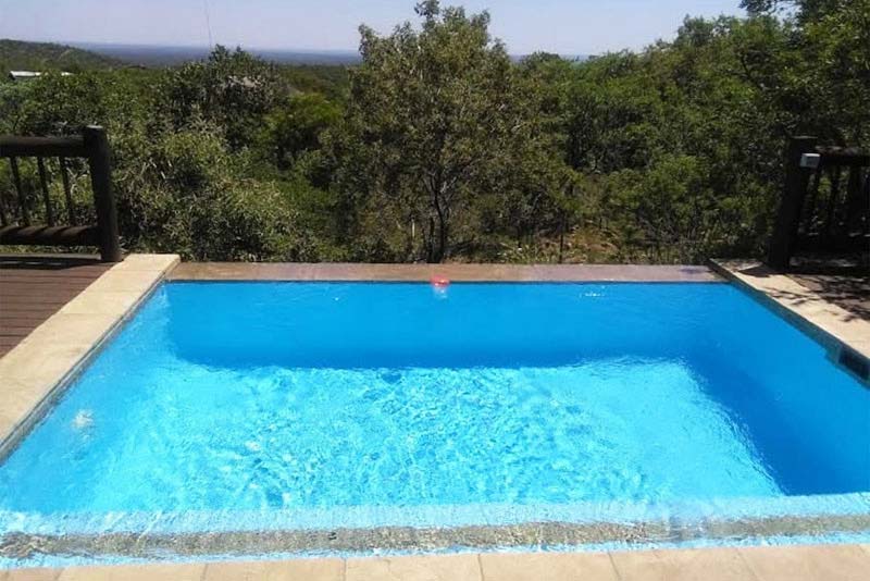 Rimflow pool - Mingwe Private Game Lodge, Mabalingwe Nature Reserve