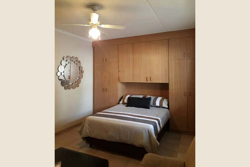 1 Bedroom Cottage Bedroom North Western View