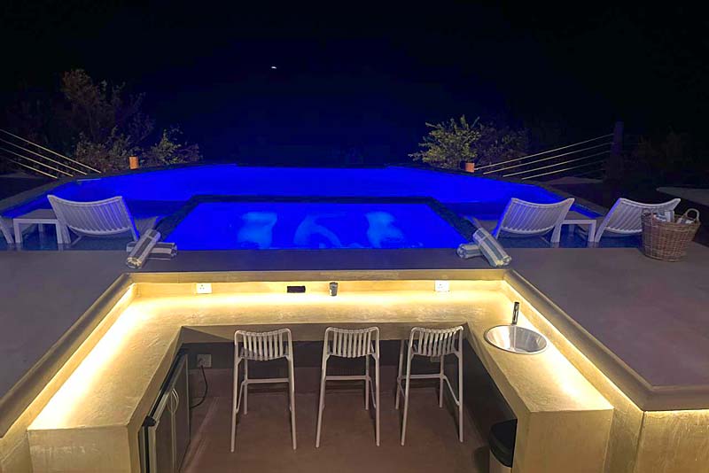 Sunken Bar