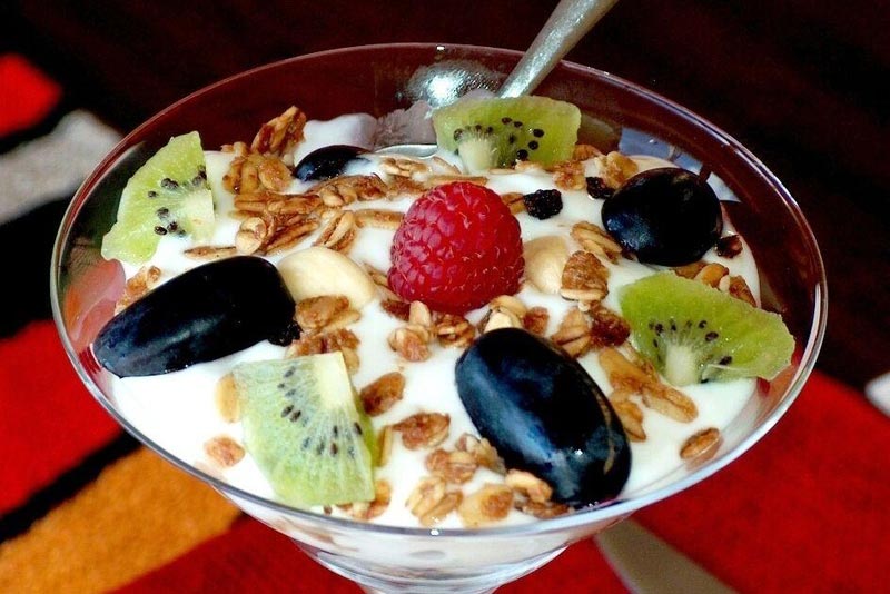 Breakfast - Yogurt & Fruit