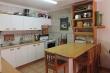 Full Equip kitchen