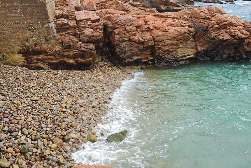 The sound of the sea
