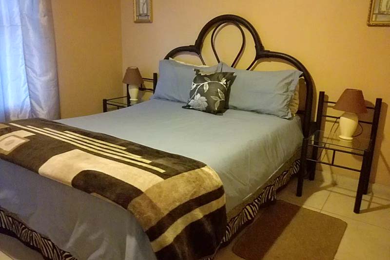 Bedroom 2 top section Double bed