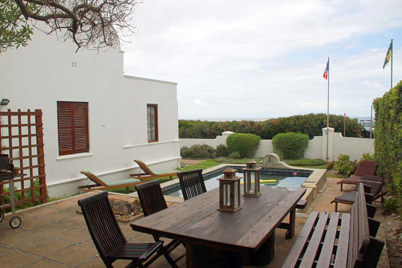 Pool area
