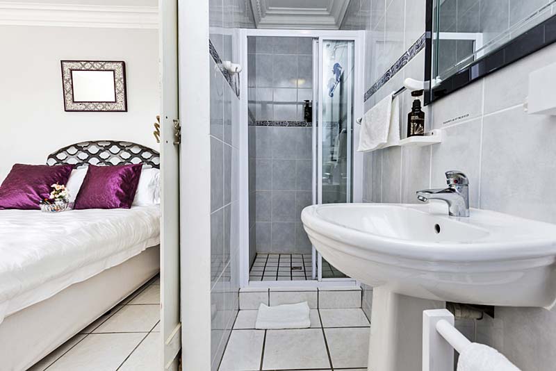 On-suite bathroom with walk-in shower