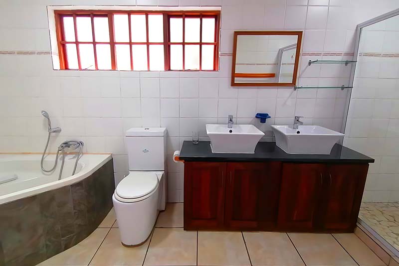 Delux Unit Room 2 Ensuite Bathroom