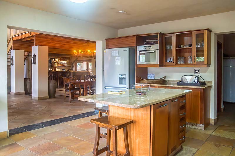 centre island at the Kitchen