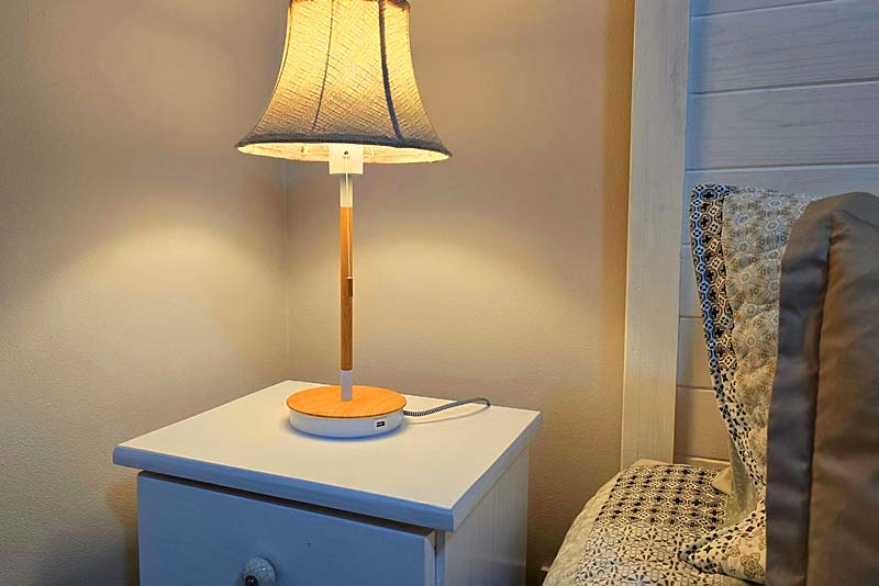 Bed lamp with USB port