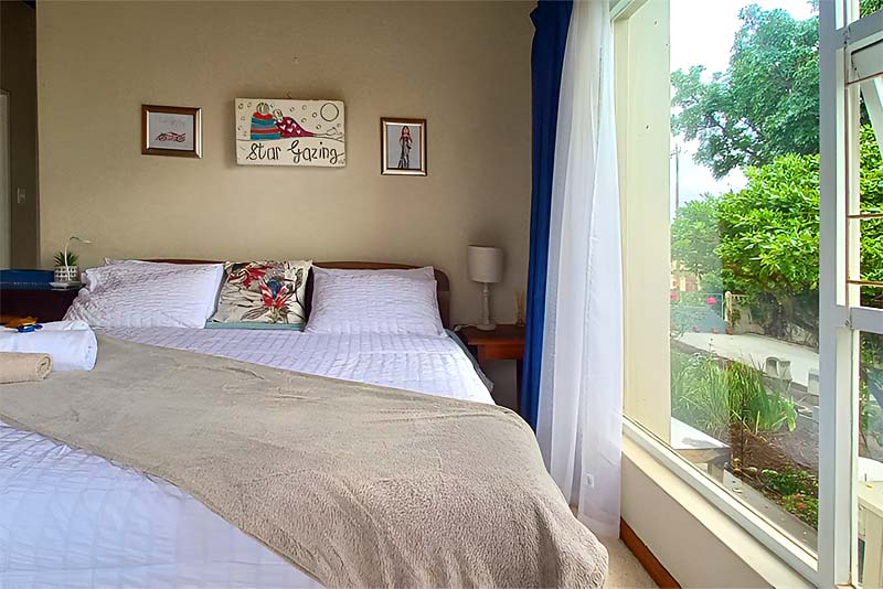 Opstal Herberg - Good News Guest Room