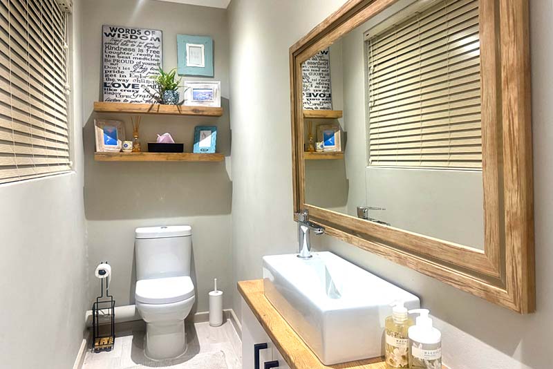 Guest toilet