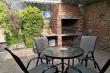Room 4 Braai ad Patio 