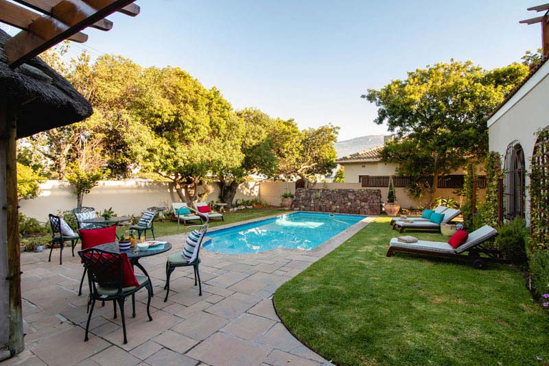A Tuscan Villa - bed and breakfast Fish Hoek, Cape Town